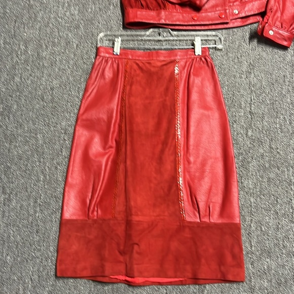 Red leather vintage jacket, and skirt - Picture 3 of 8